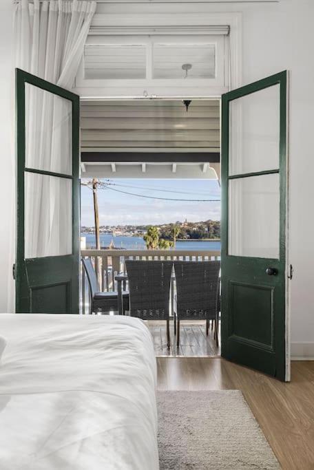 Vacation W Private Rooftop And Harbour View Appartamento